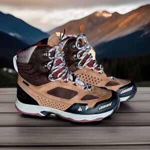 Vasque Breeze AT GTX Women's Hiking Boots – NEW – Size 7